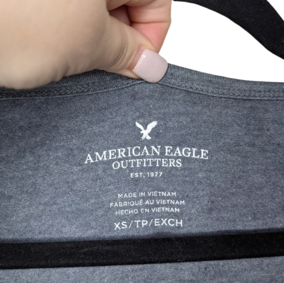 American Eagle Outfitters Gray Floral Long Sleeve Crop Top XS 🌸 - Picture 4 of 5